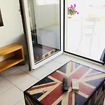 Korona βeach αpartments *
