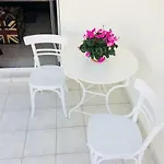 Korona βeach αpartments *