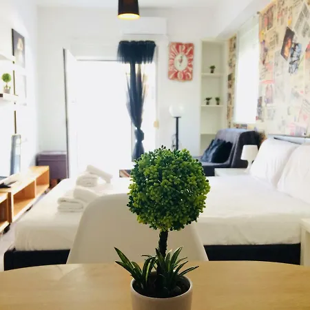 Korona βeach αpartments アパート